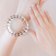 画像7: 天然本水晶10mm玉パワーストーン・ブレスレット　幸運を招く強いパワーを/メンズ・レディース (7)