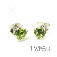 ペリドット　ハートカットパワーストーン・ピアス4ｍｍ　恋人夫婦和合・太陽のような明るさを与える/レディース